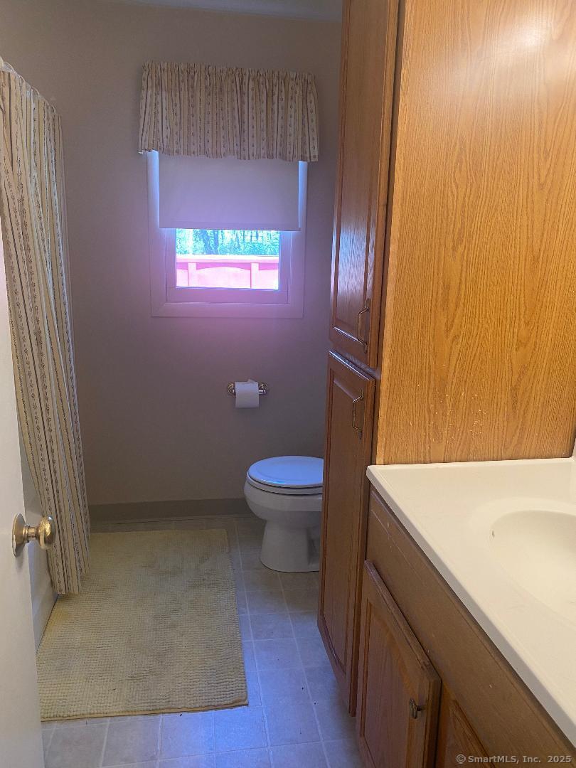 111 West Street, Hebron, Connecticut image 9