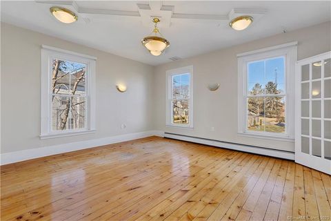 Tiny photo for 12 Old Boston Post Road #2nd, Old Saybrook, CT 06475 (MLS # 24143810)