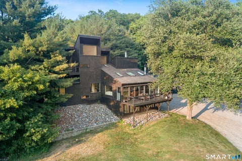 Photo of 564 Hubbard Road, Killingly, CT 06241 (MLS # 24189396)