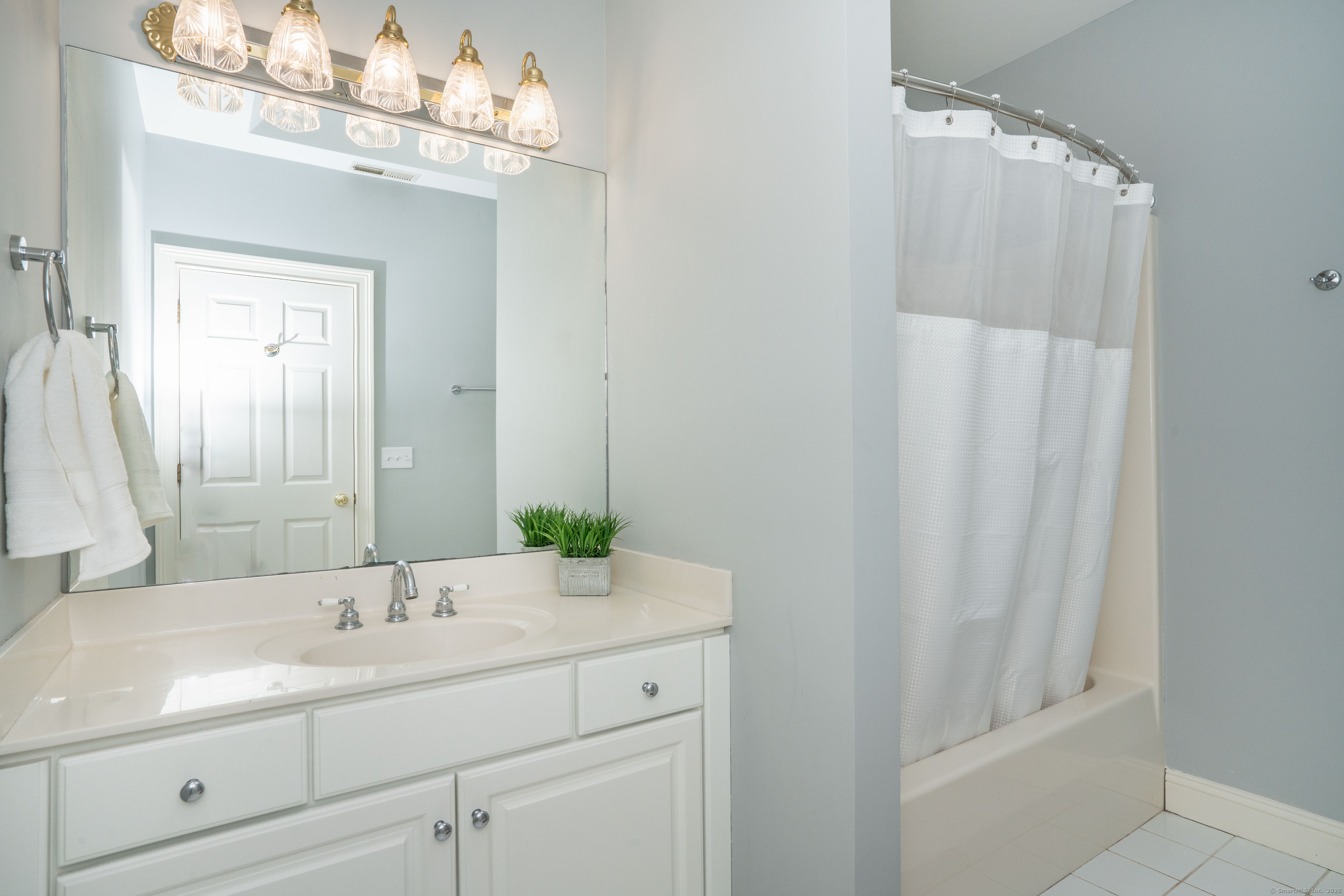 42 Old Stone Crossing, Simsbury, Connecticut image 25
