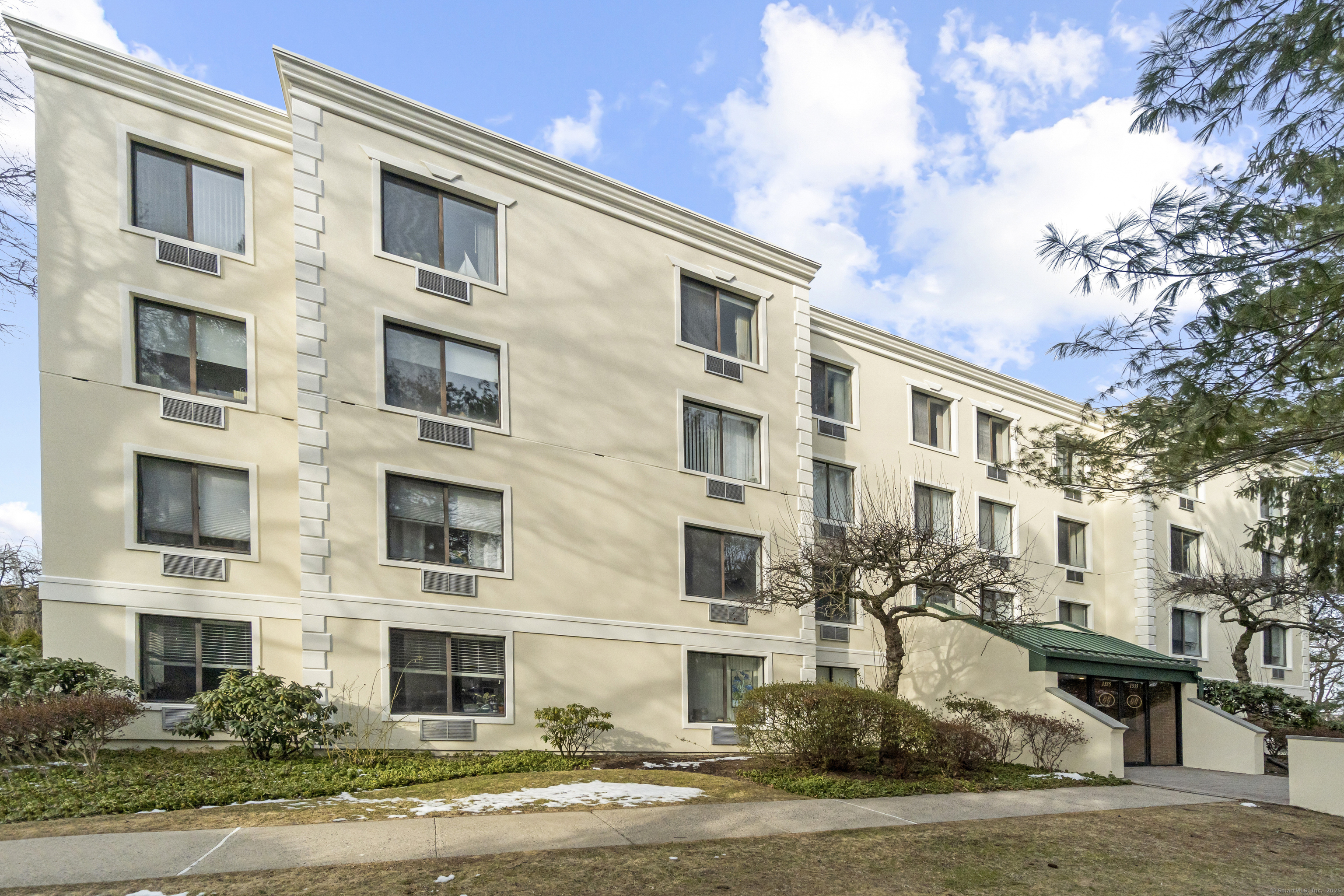 1535 E Putnam Avenue #APT 204, Greenwich, Connecticut image 1