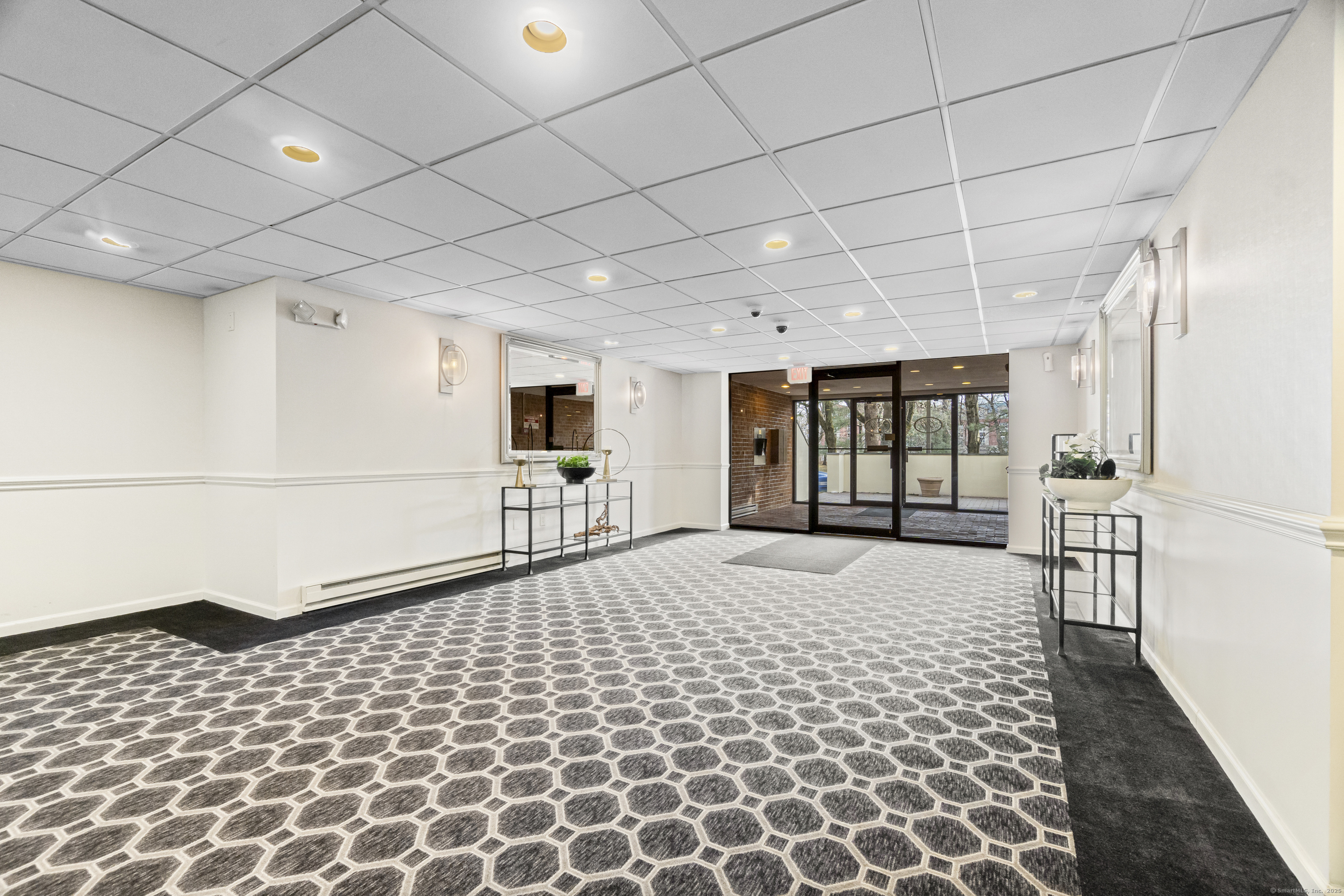 1535 E Putnam Avenue #APT 204, Greenwich, Connecticut image 2