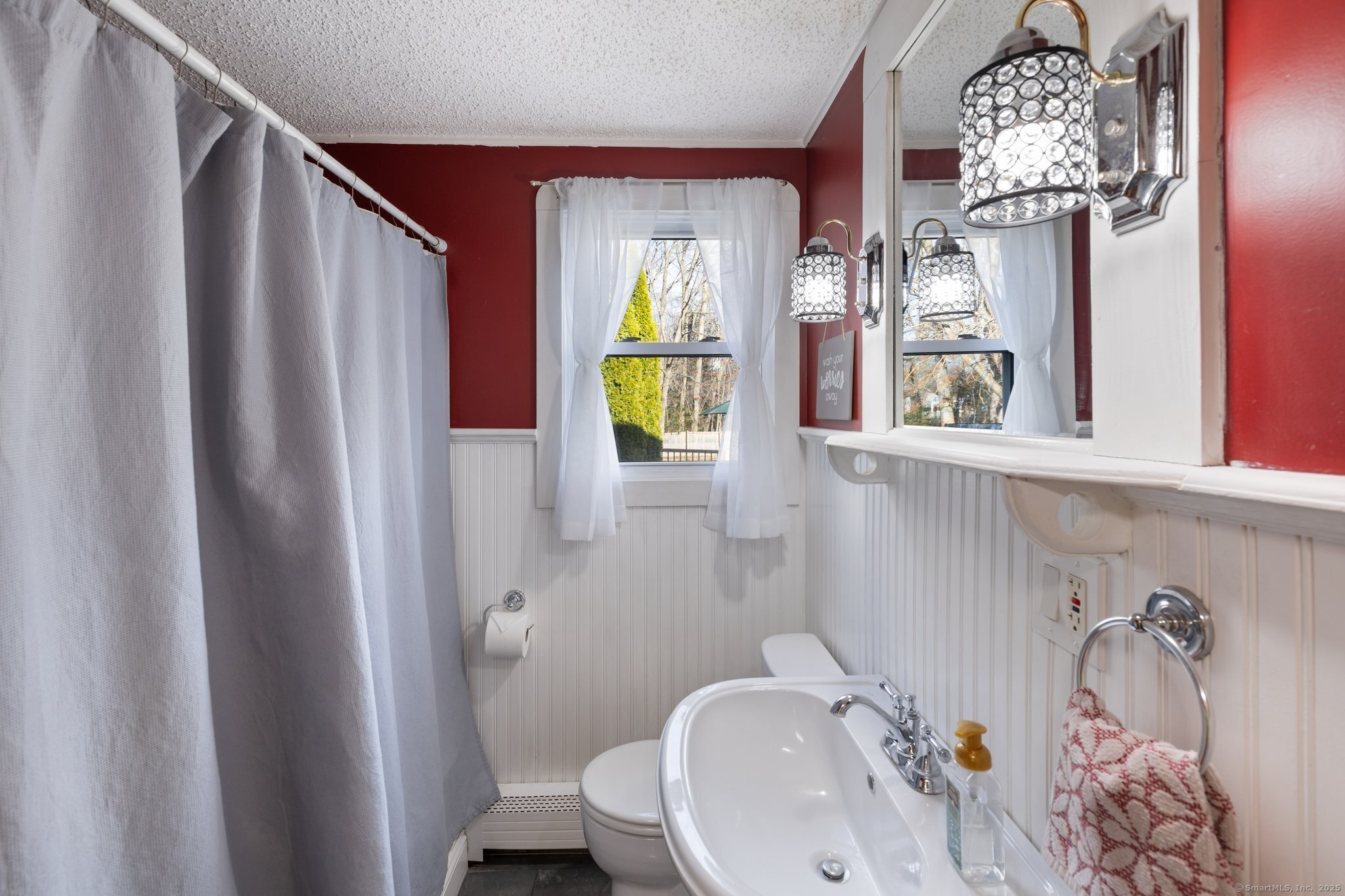 11 Steele Road, Enfield, Connecticut image 15