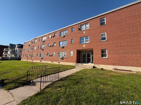 Photo of 24 Merrill Street #D1, Hartford, CT 06106 (MLS # 24213444)
