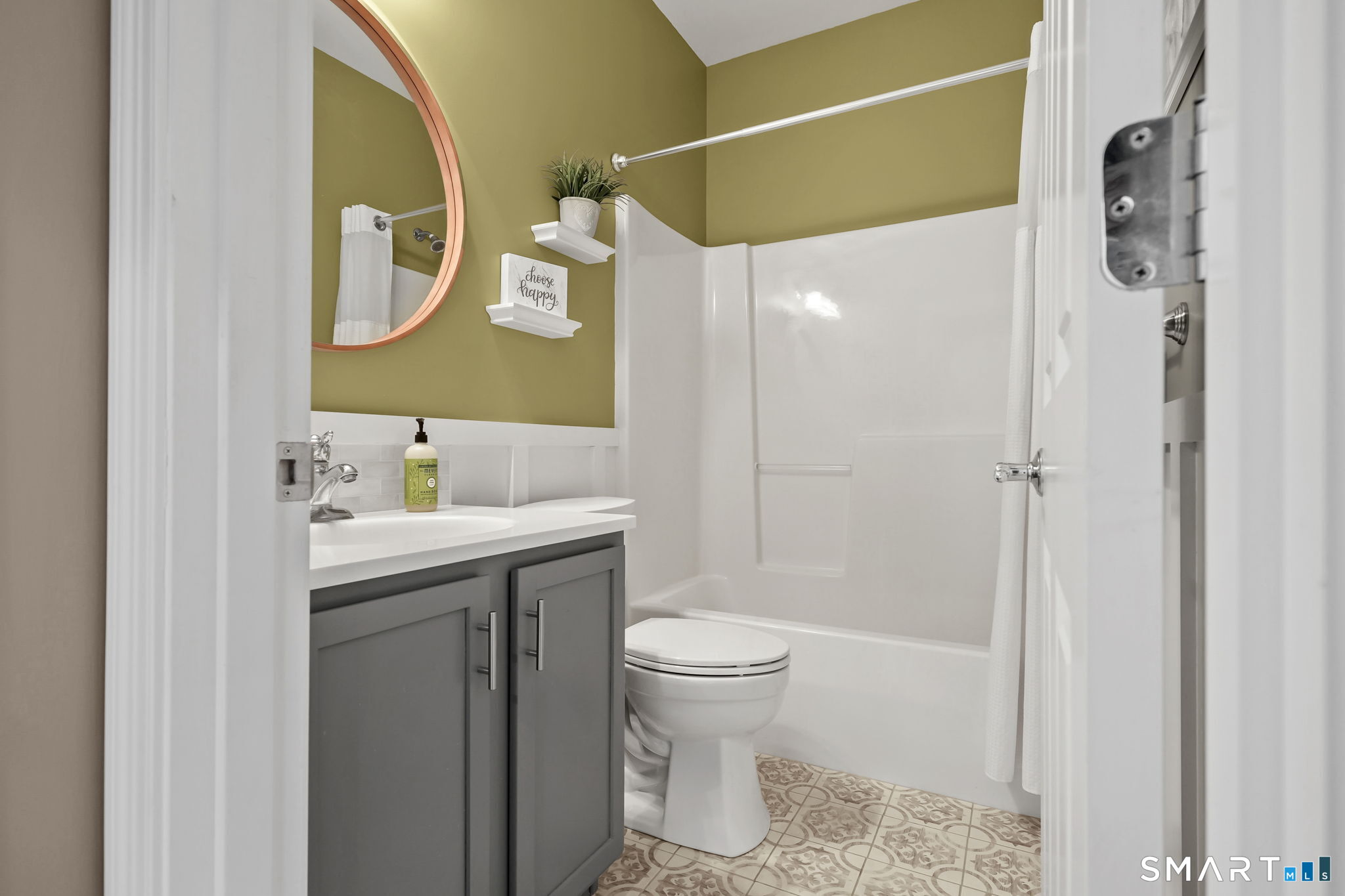 520 Traditions Court North 520