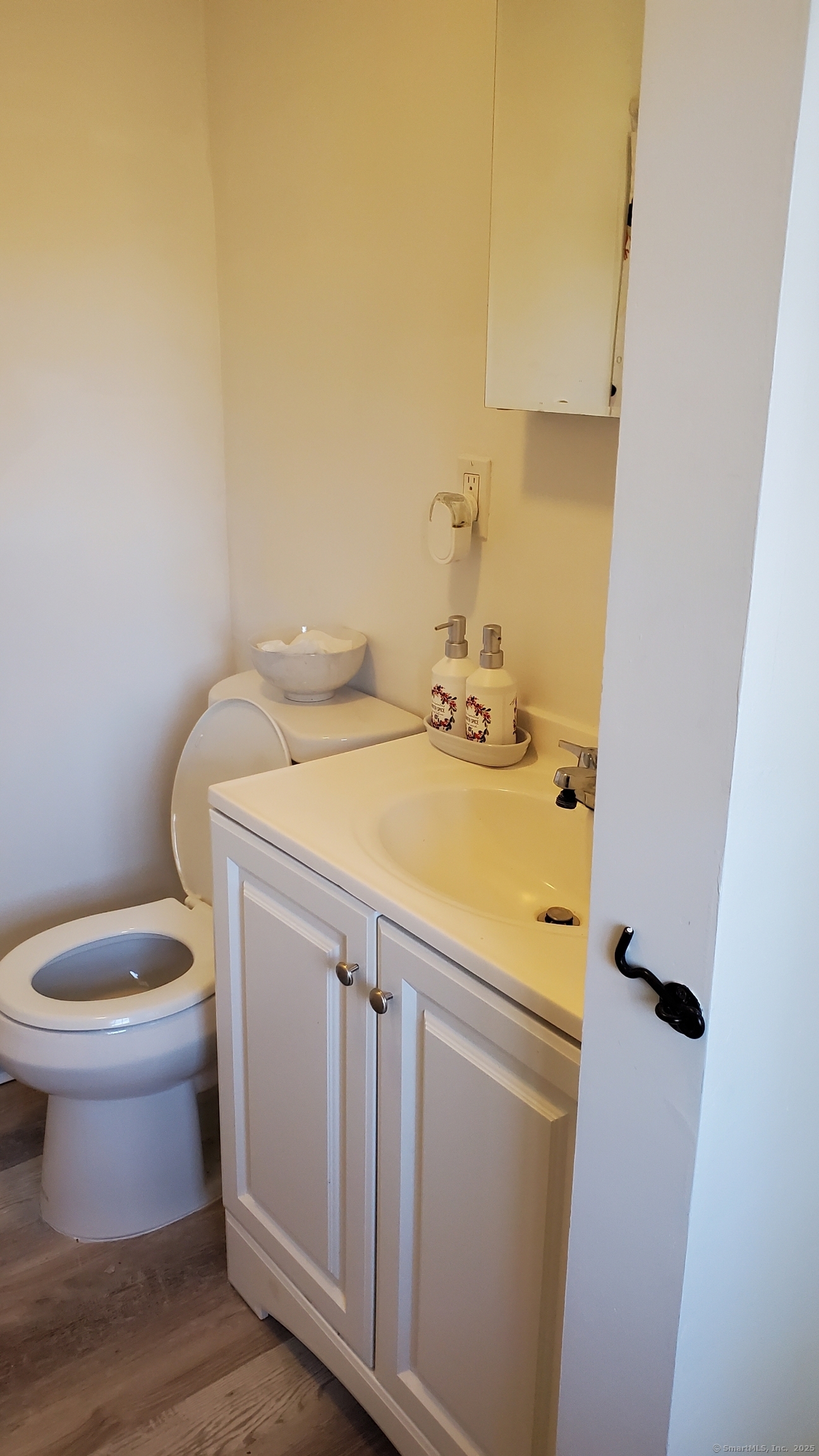 303 Central Avenue, Norwich, Connecticut image 13