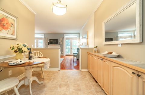 Tiny photo for 206 Cambridge Commons #206, Middletown, CT 06457 (MLS # 24132020)