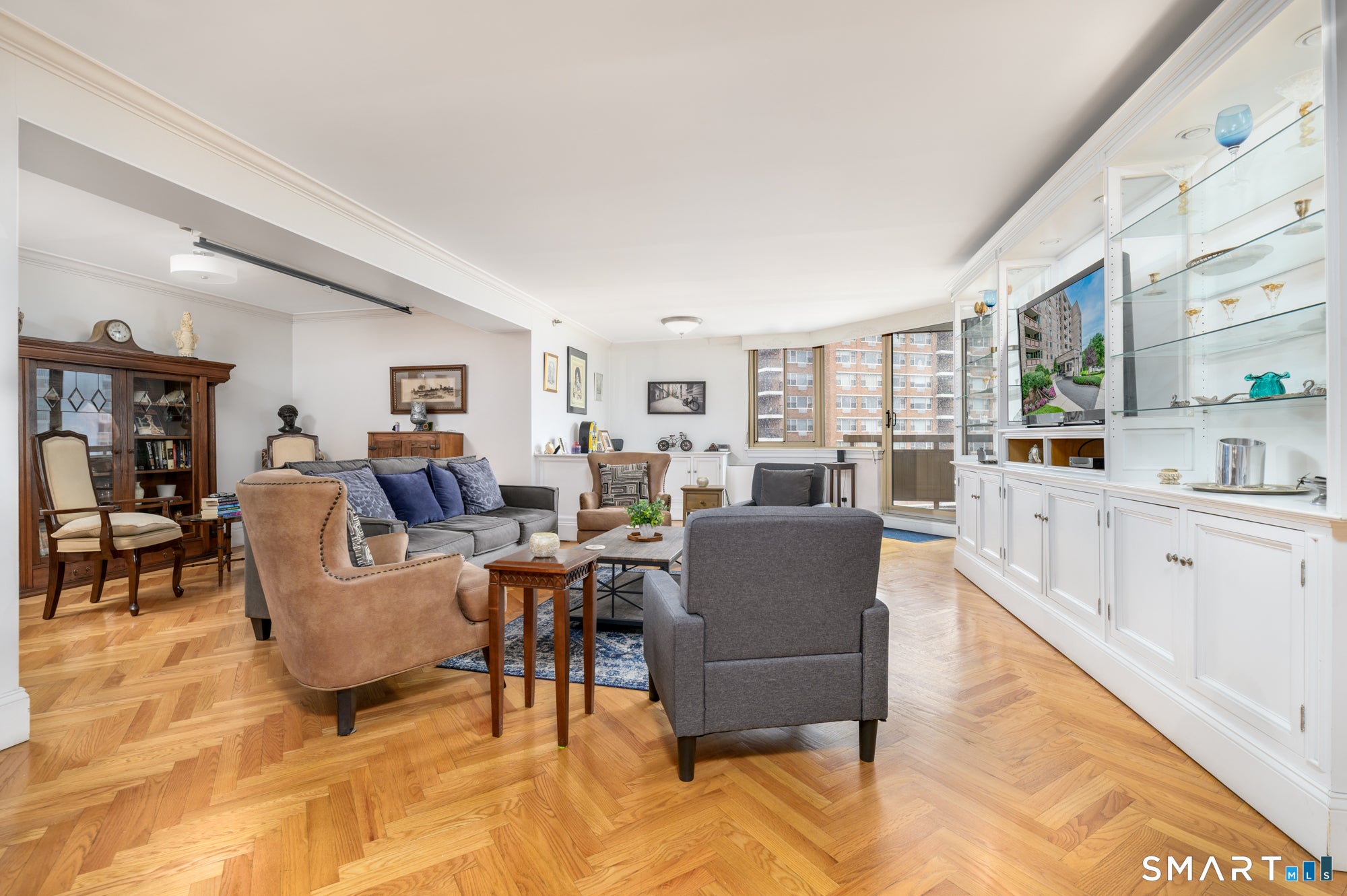 143 Hoyt Street 7G