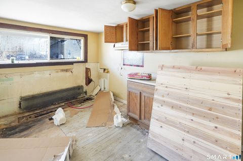 Tiny photo for 385 Putnam Pike, Killingly, CT 06241 (MLS # 24144376)