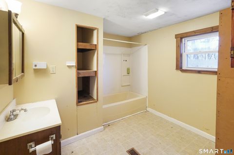 Tiny photo for 385 Putnam Pike, Killingly, CT 06241 (MLS # 24144376)