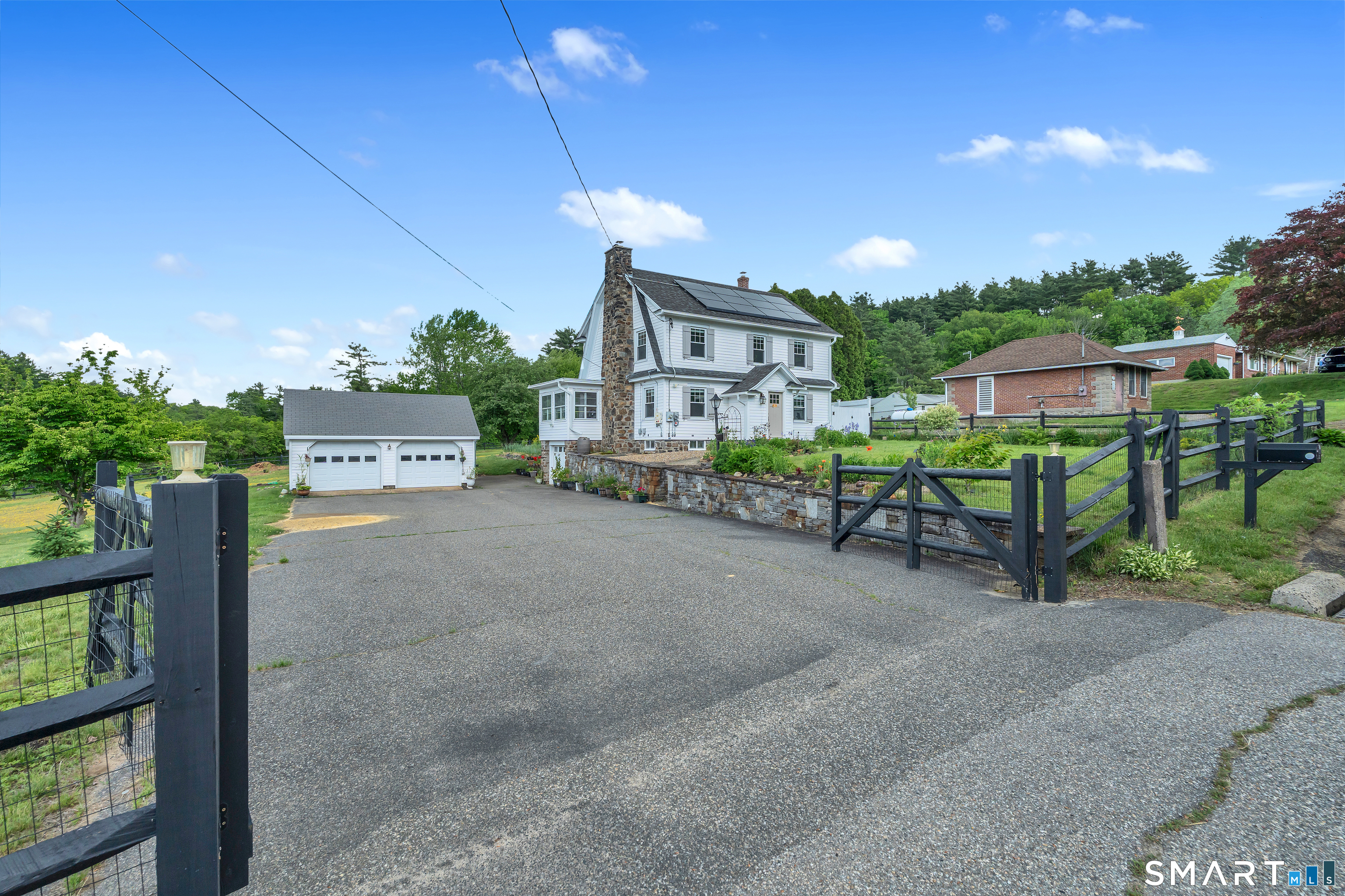 6 Buckley Highway