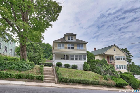 Multifamily For Sale - 917 Cooke Street<br/> New Haven County, Waterbury, CT 06704