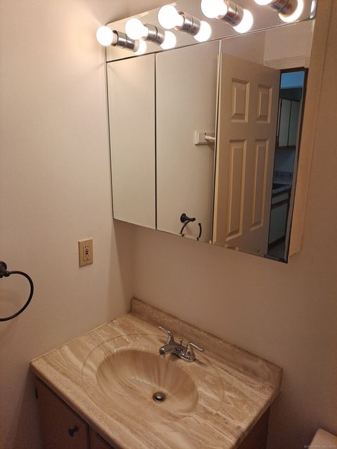 Tiny photo for 14 Pinney Street #APT 24, Ellington, CT 06029 (MLS # 24133195)