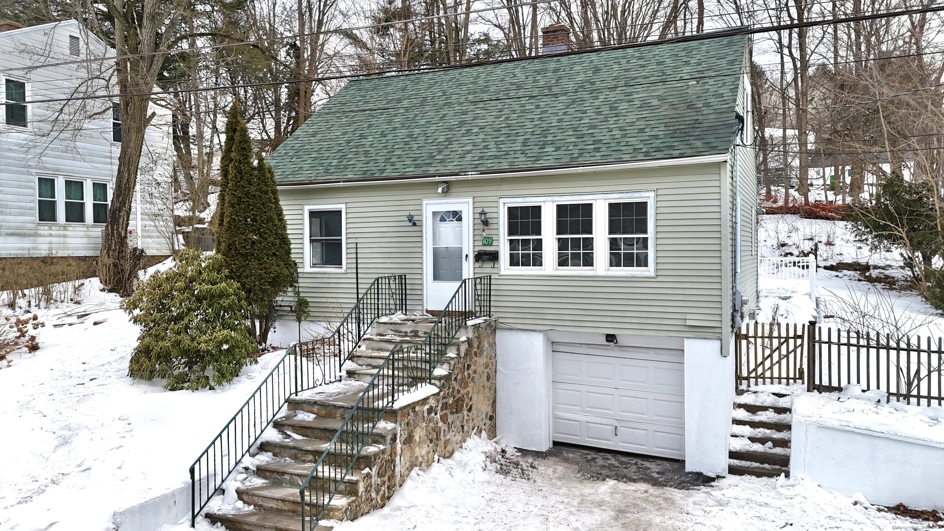 109 Essex Avenue, Waterbury, Connecticut image 2