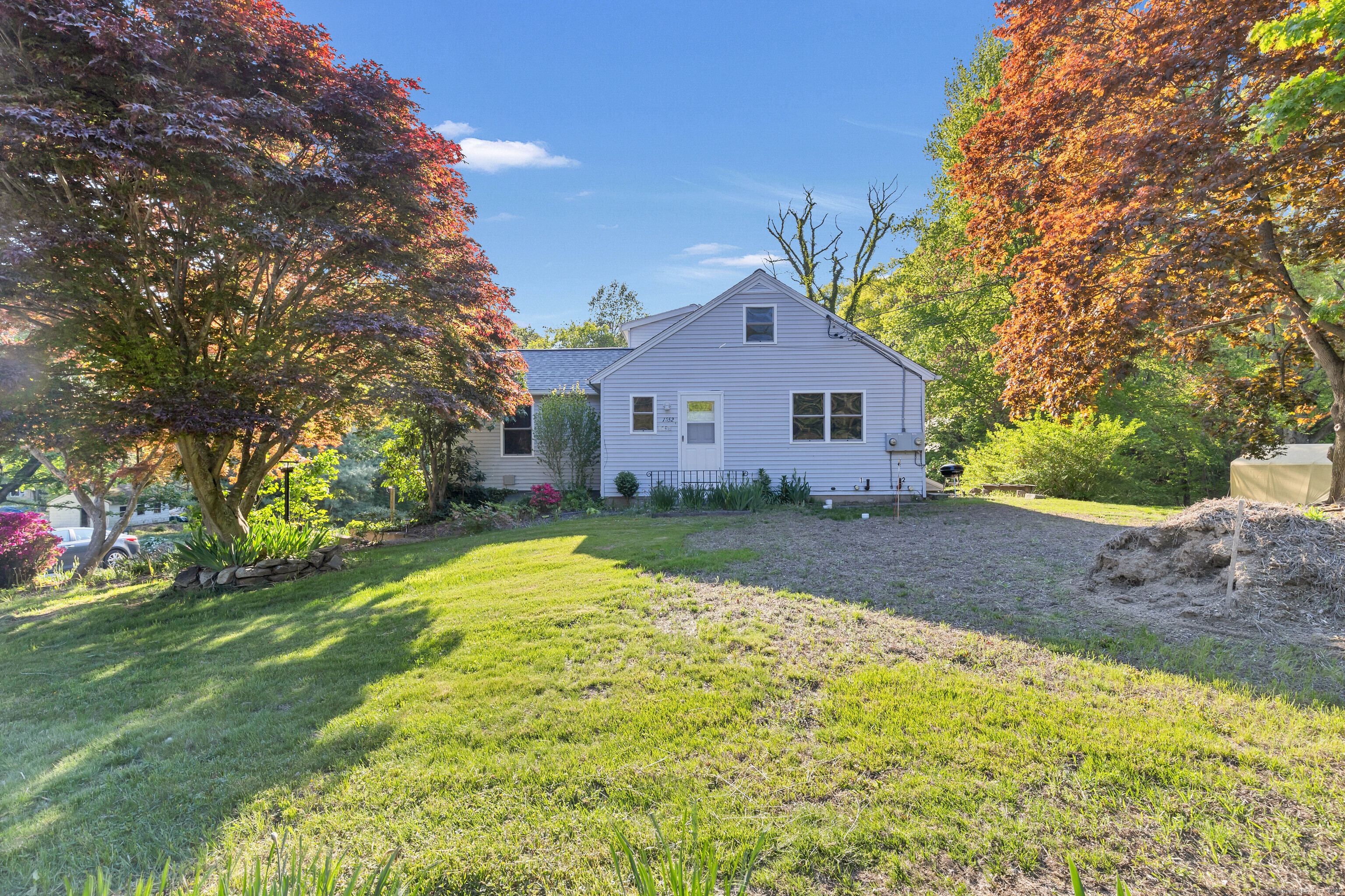 Norwich New London Turnpike 2, Montville, Connecticut - 1 Bedrooms  
1 Bathrooms  
3 Rooms - 