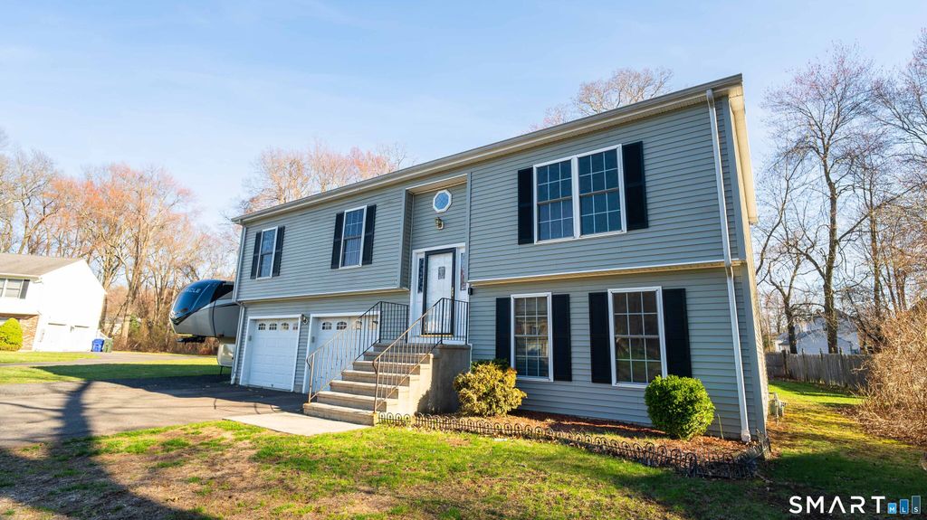 Photo of 37 Autumn Lane, East Hartford, CT 06108 (MLS # 24160923)