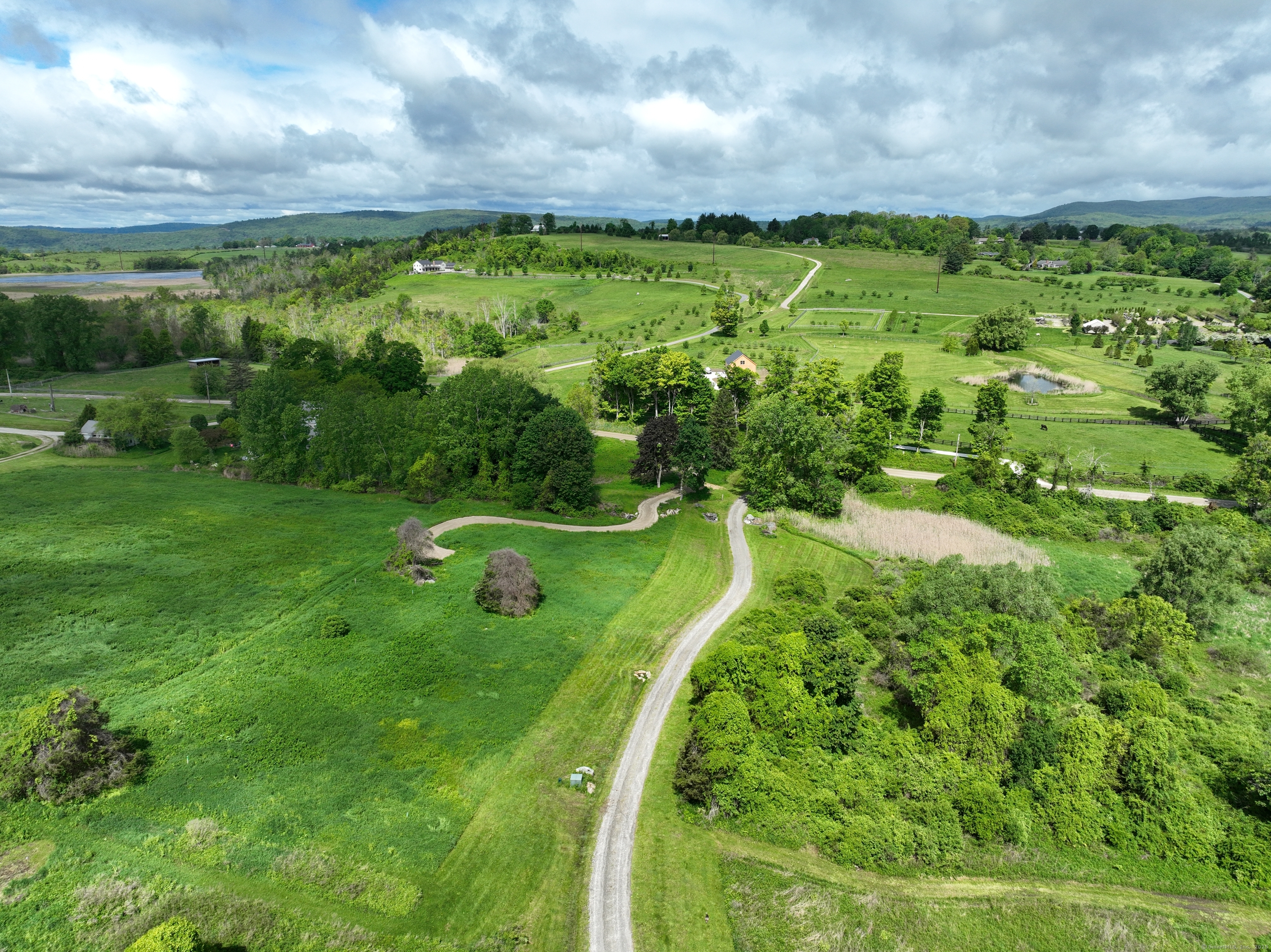 14 Red Mountain Road