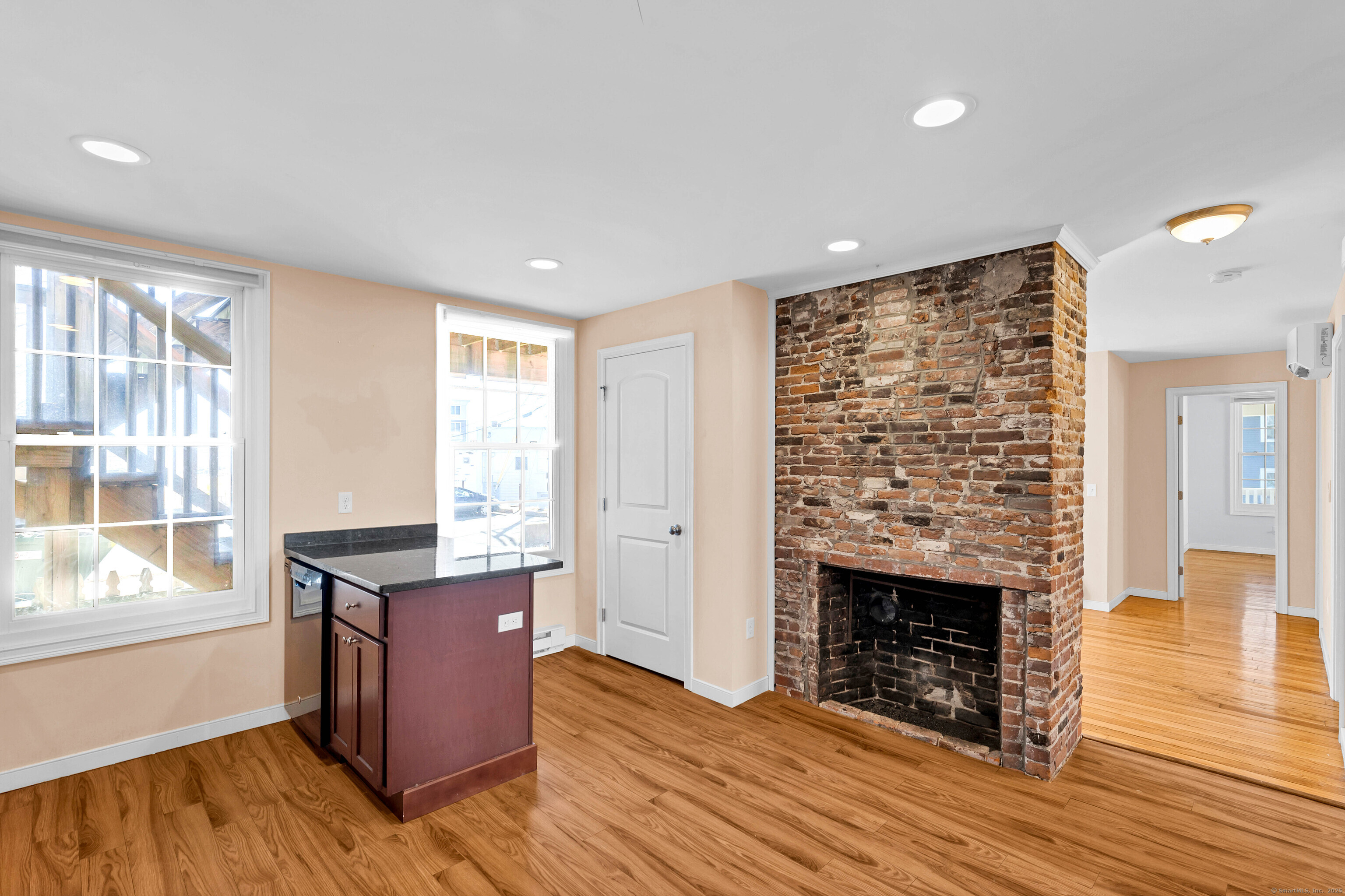 9 Brewer Street #APT 2, New London, Connecticut image 19