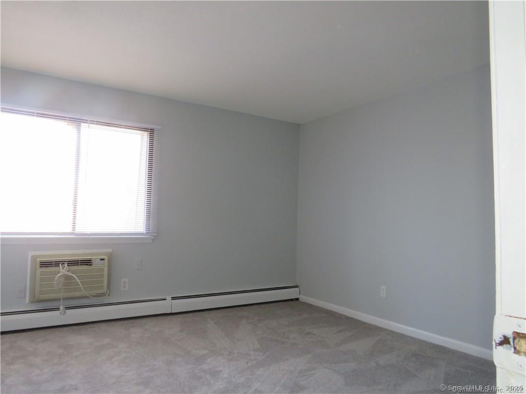 Windsor, Connecticut 06095, United States, 2 Bedrooms Bedrooms, ,3 BathroomsBathrooms,Residential,Active,15448