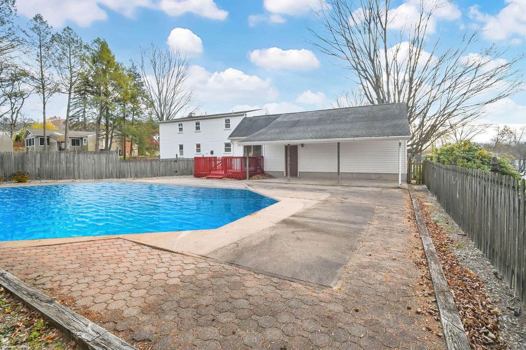 Photo of 39 Morningside Lane, Southington, CT 06489 (MLS # 24140952)