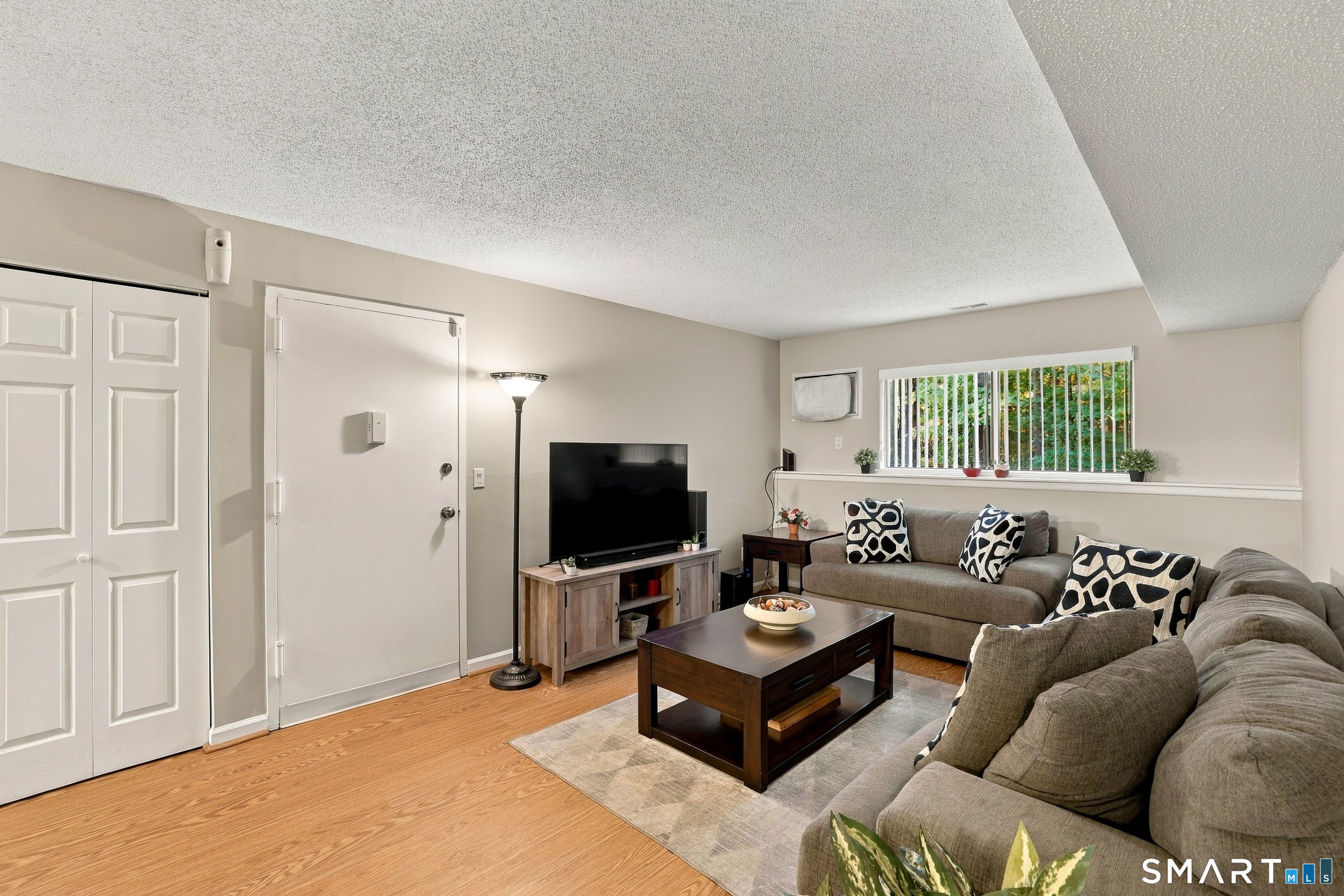 500 Darling Street 10A