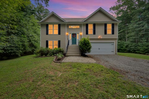 Photo of 76 Juniper Way, Brooklyn, CT 06234 (MLS # 24200520)