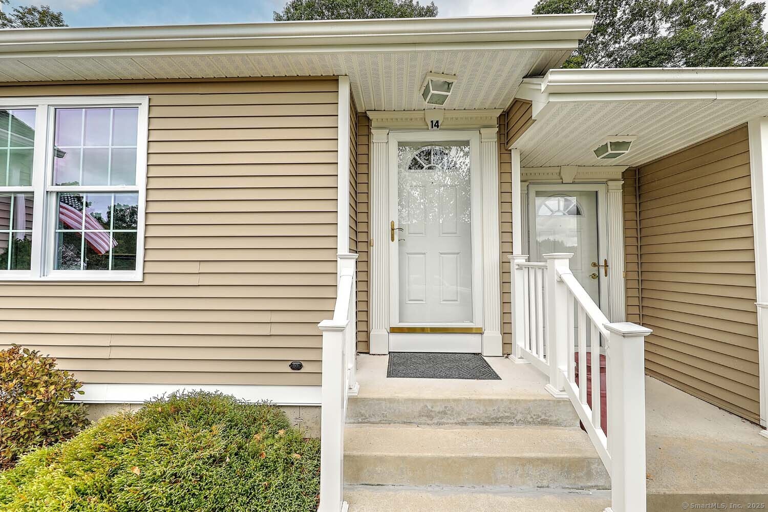 14 Commonway Drive 14