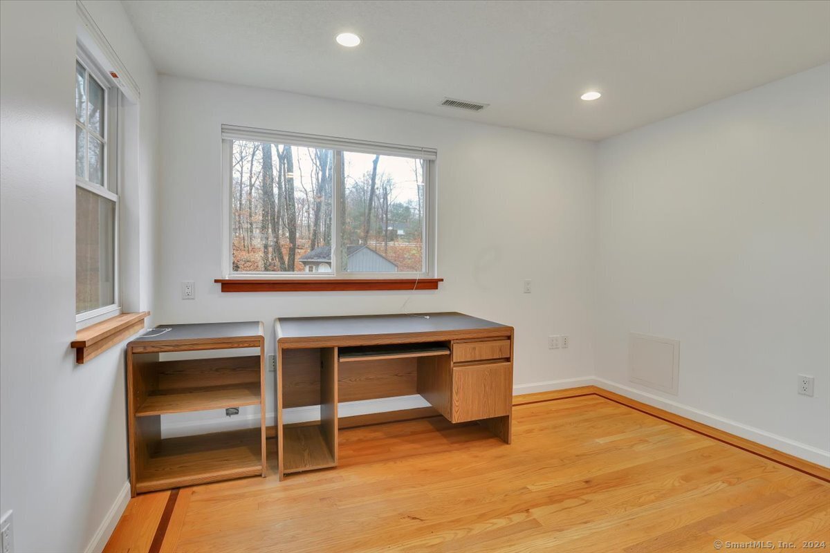 1 Rock Ridge Road, New Britain, Connecticut image 16