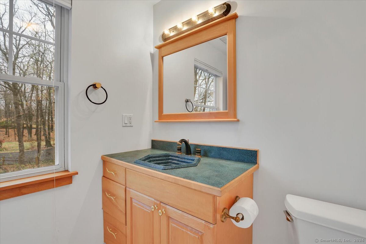 1 Rock Ridge Road, New Britain, Connecticut image 21