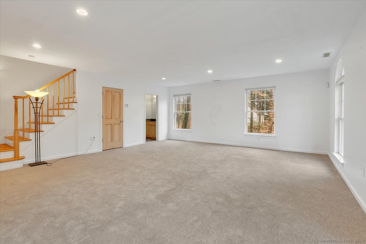1 Rock Ridge Road, New Britain, Connecticut image 17