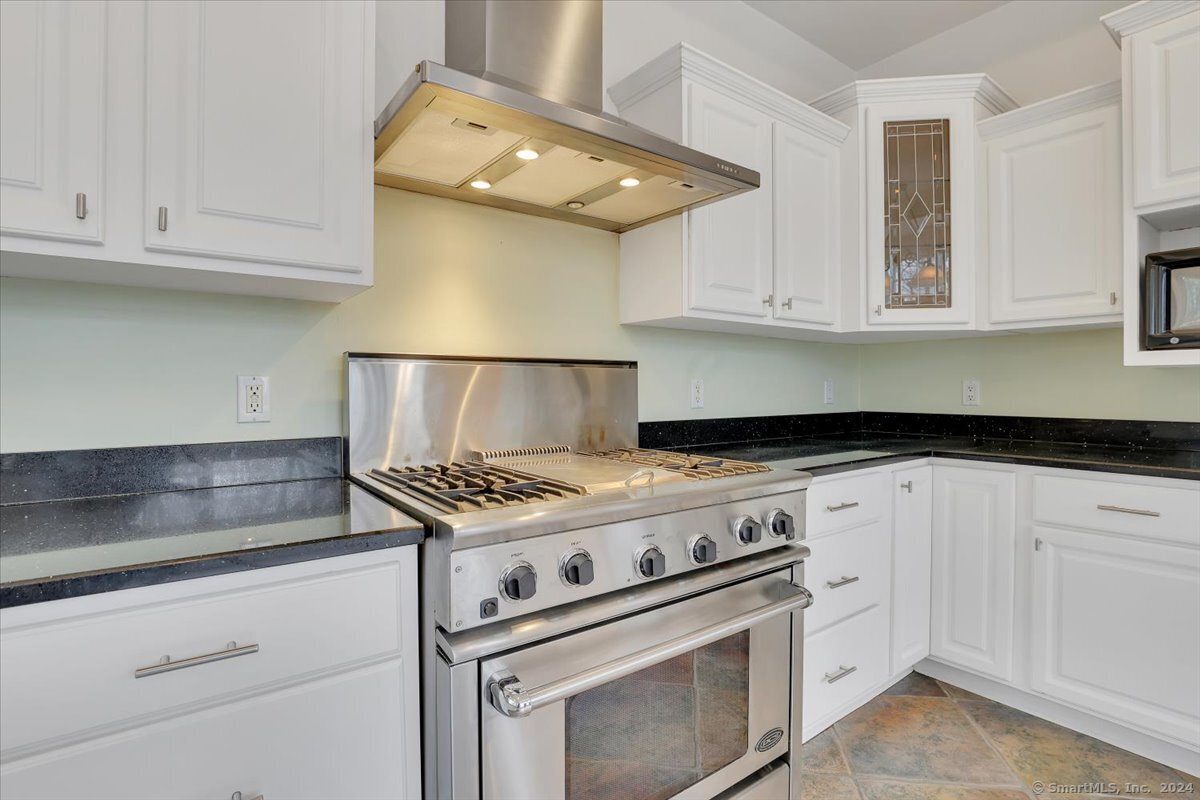 1 Rock Ridge Road, New Britain, Connecticut image 10