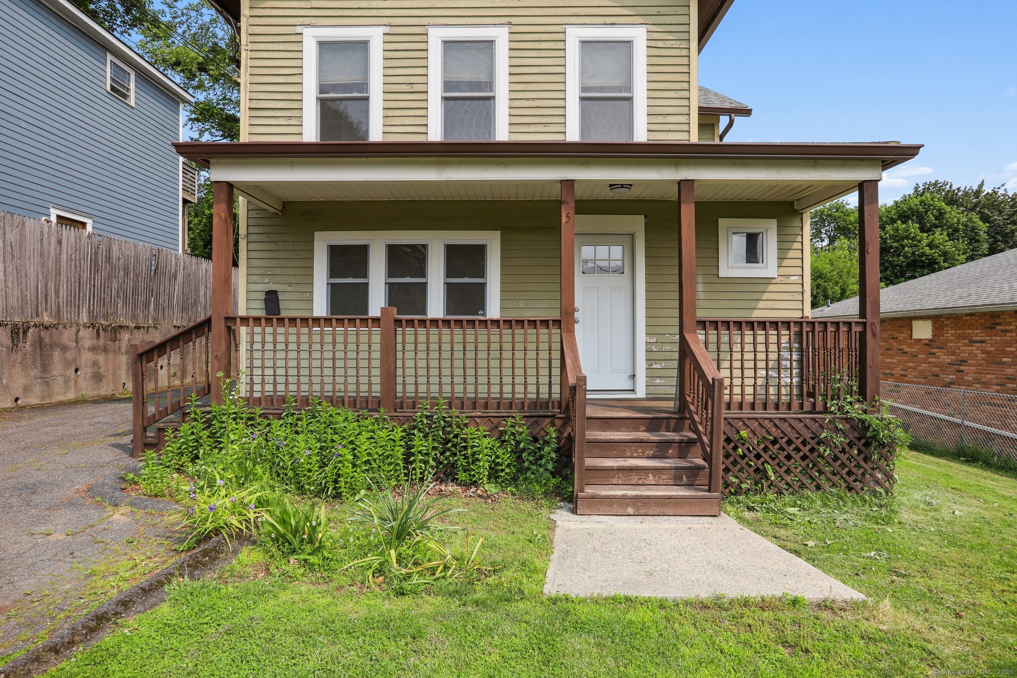 15 Seeley Street