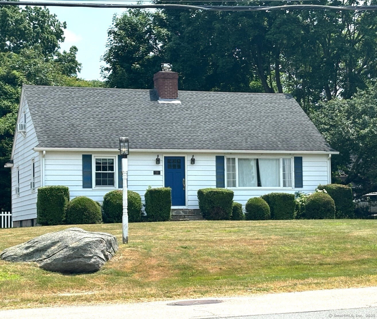 Rental Property at Masons Island Road, Stonington, Connecticut - Bedrooms: 2 
Bathrooms: 1 
Rooms: 5  - $2,500 MO.
