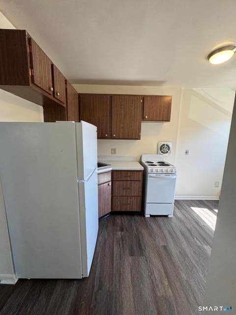 Multifamily For Rent - 70 Mckinley Avenue #B15<br/> Bridgeport, CT 06606