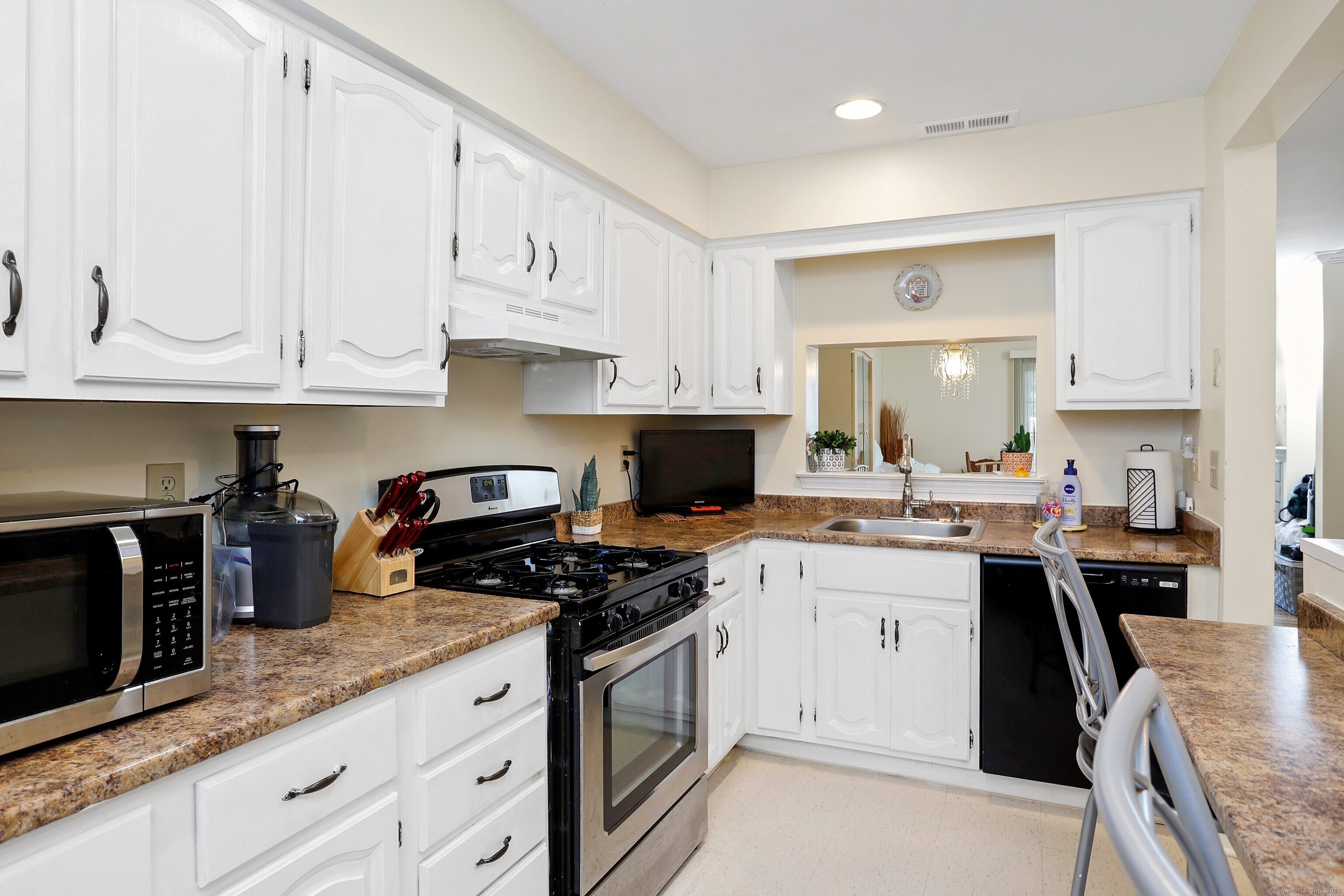20 Janet Circle #I, Bridgeport, Connecticut image 7