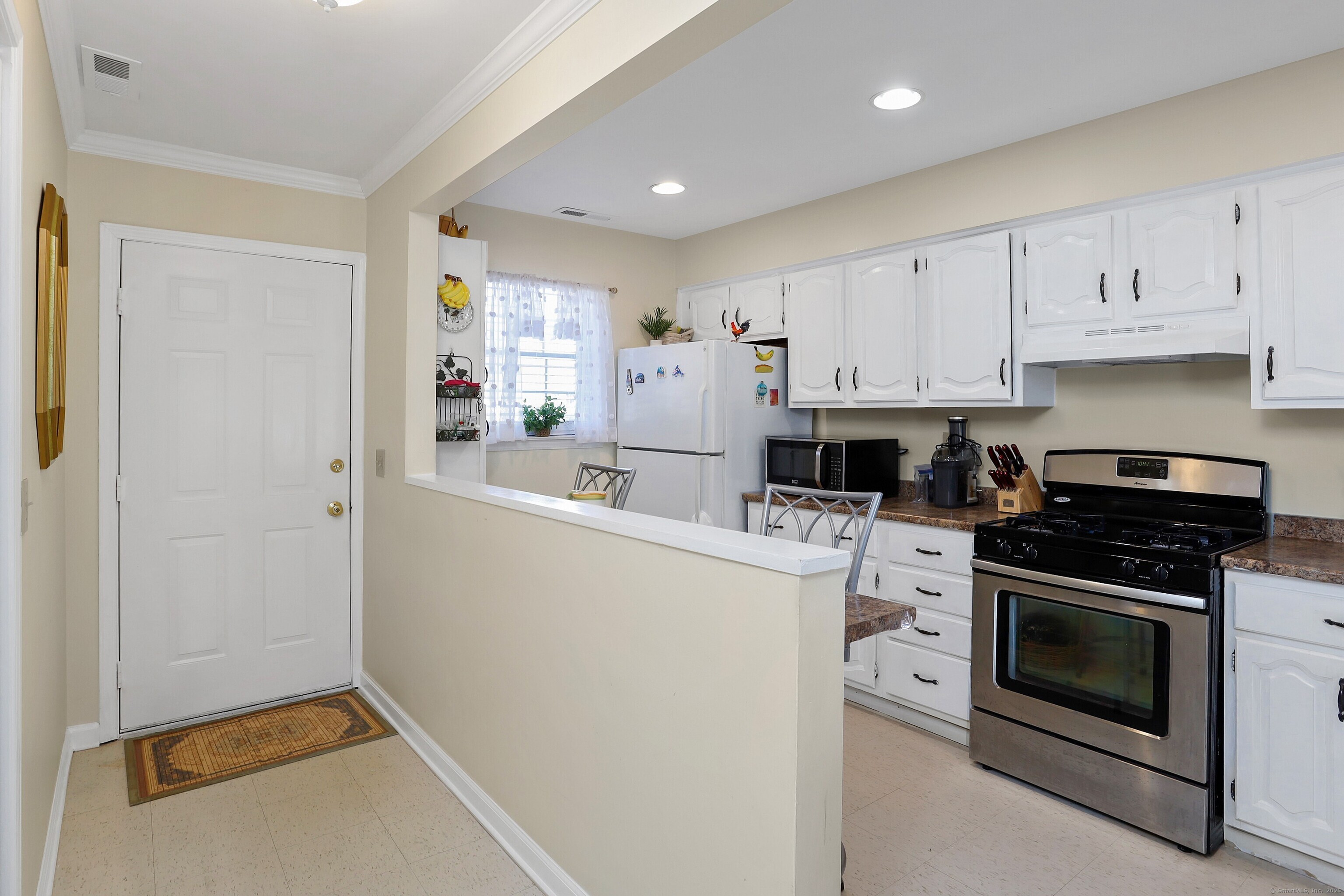 20 Janet Circle #I, Bridgeport, Connecticut image 3