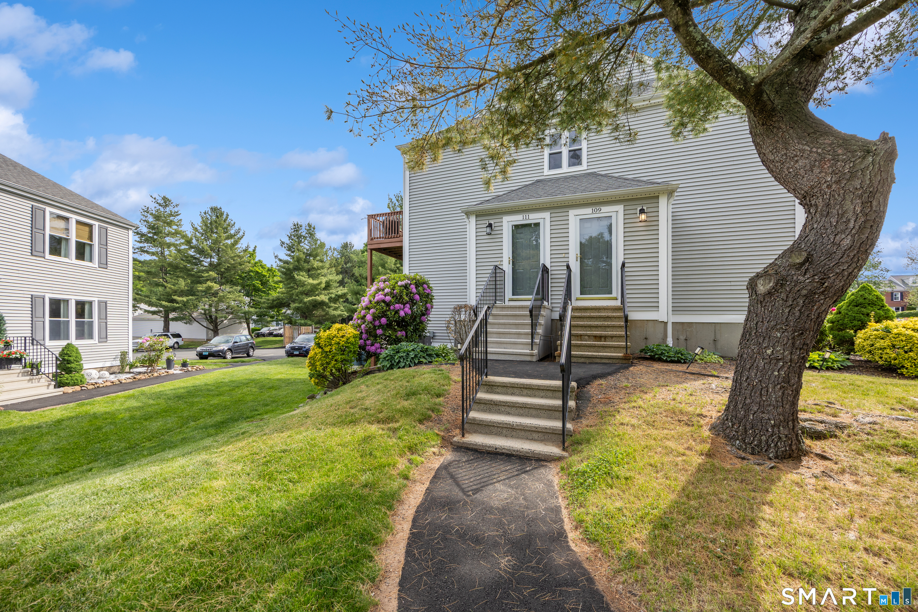 111 Strathmore Lane 111