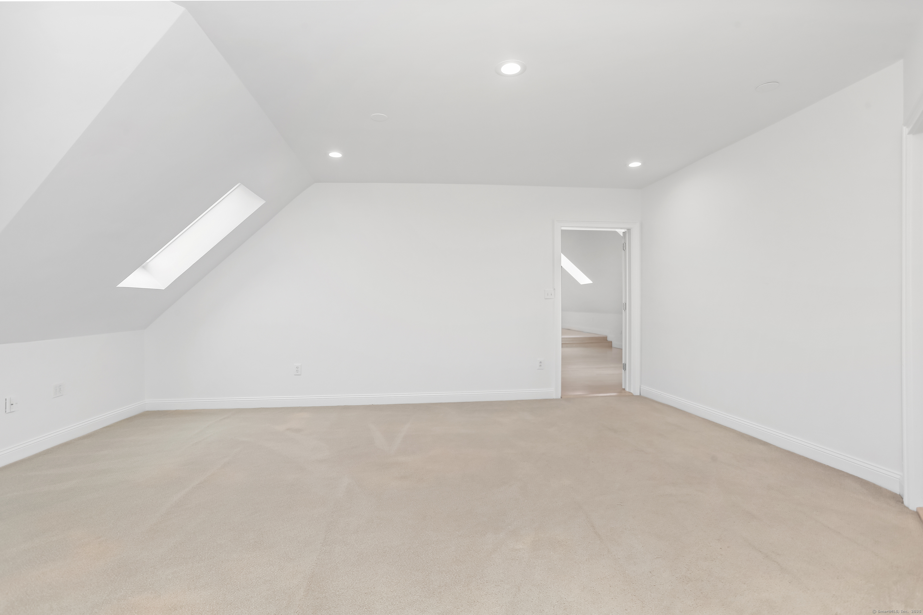28 Drewbarrie Lane, Easton, Connecticut image 24