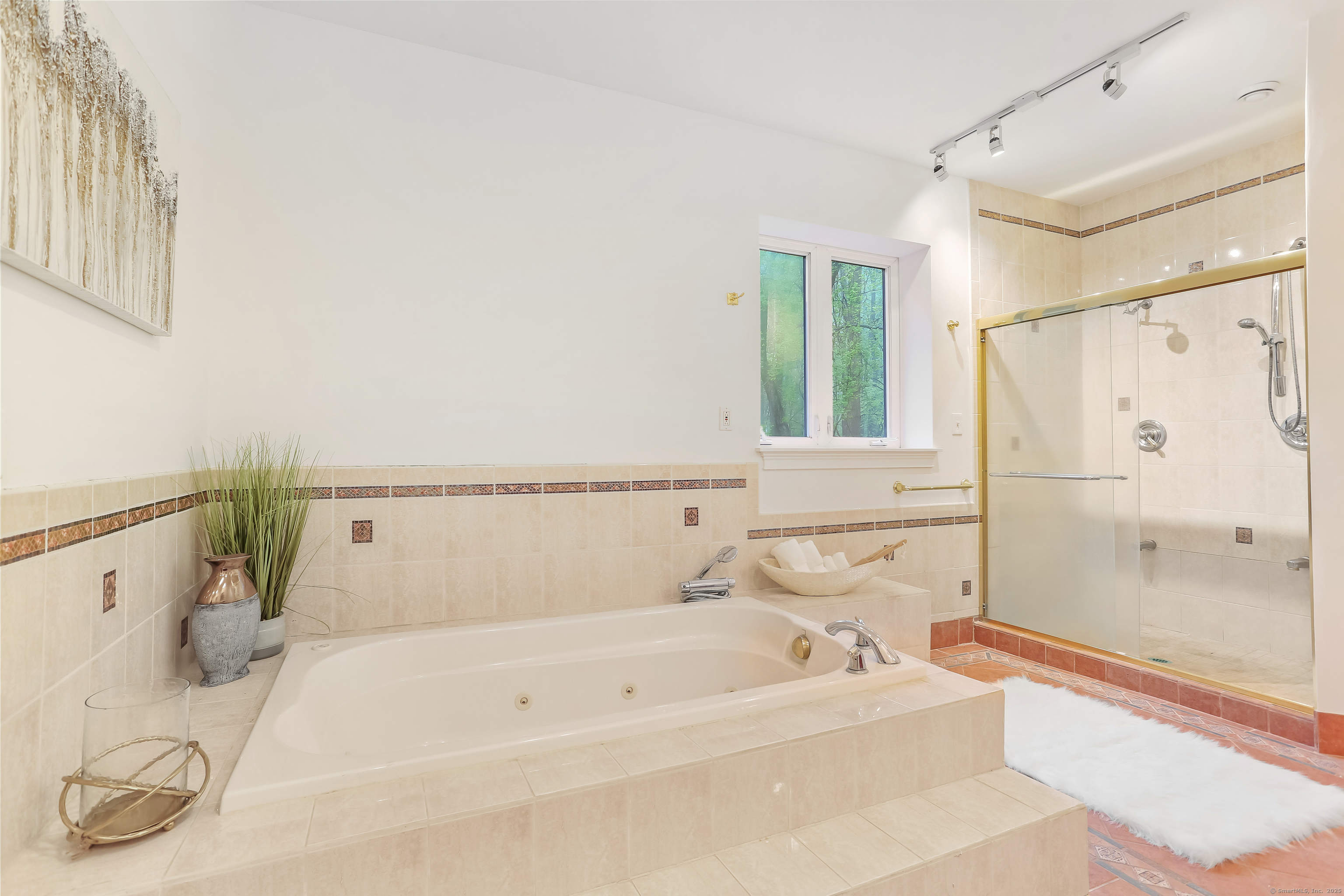 28 Drewbarrie Lane, Easton, Connecticut image 22