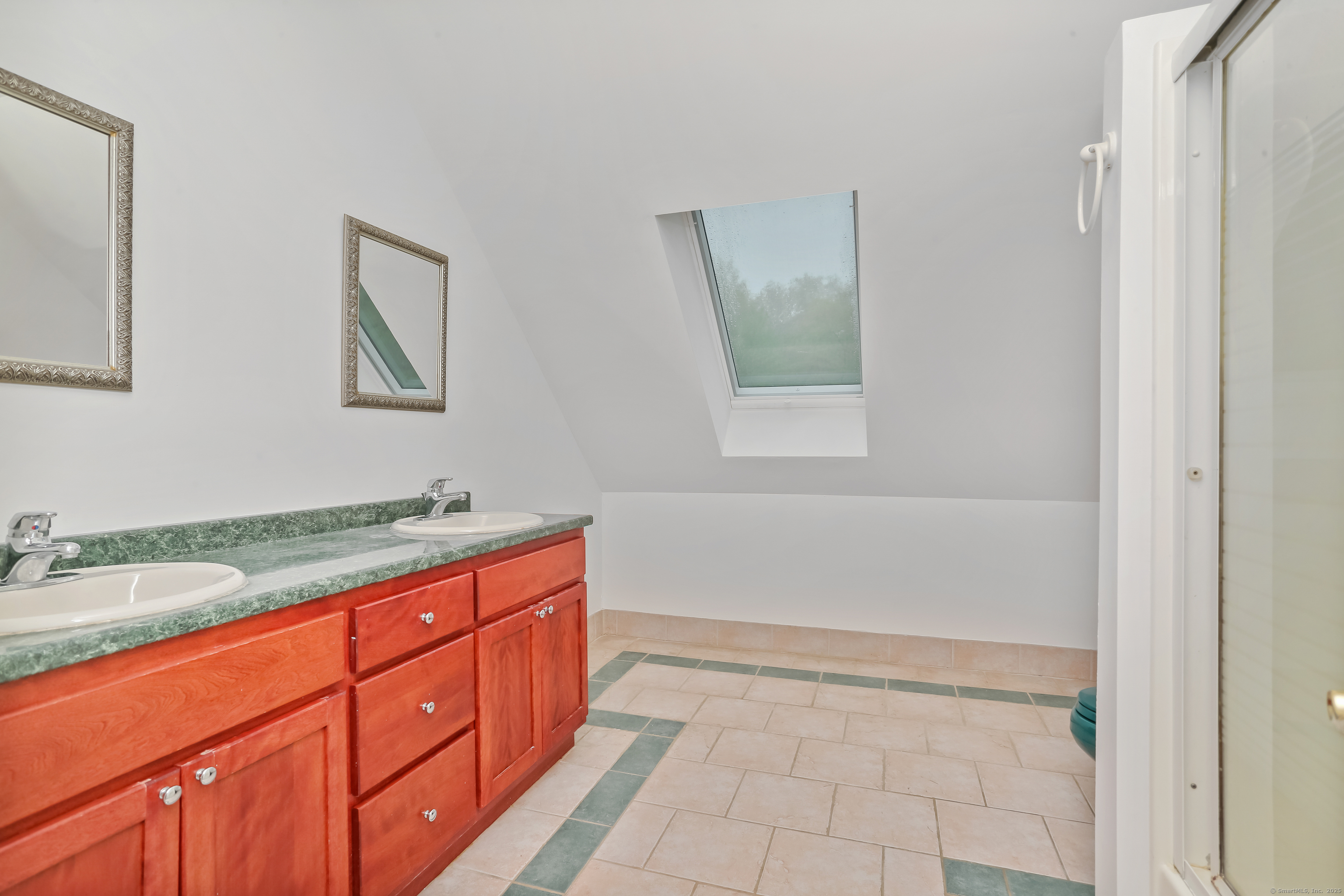 28 Drewbarrie Lane, Easton, Connecticut image 29