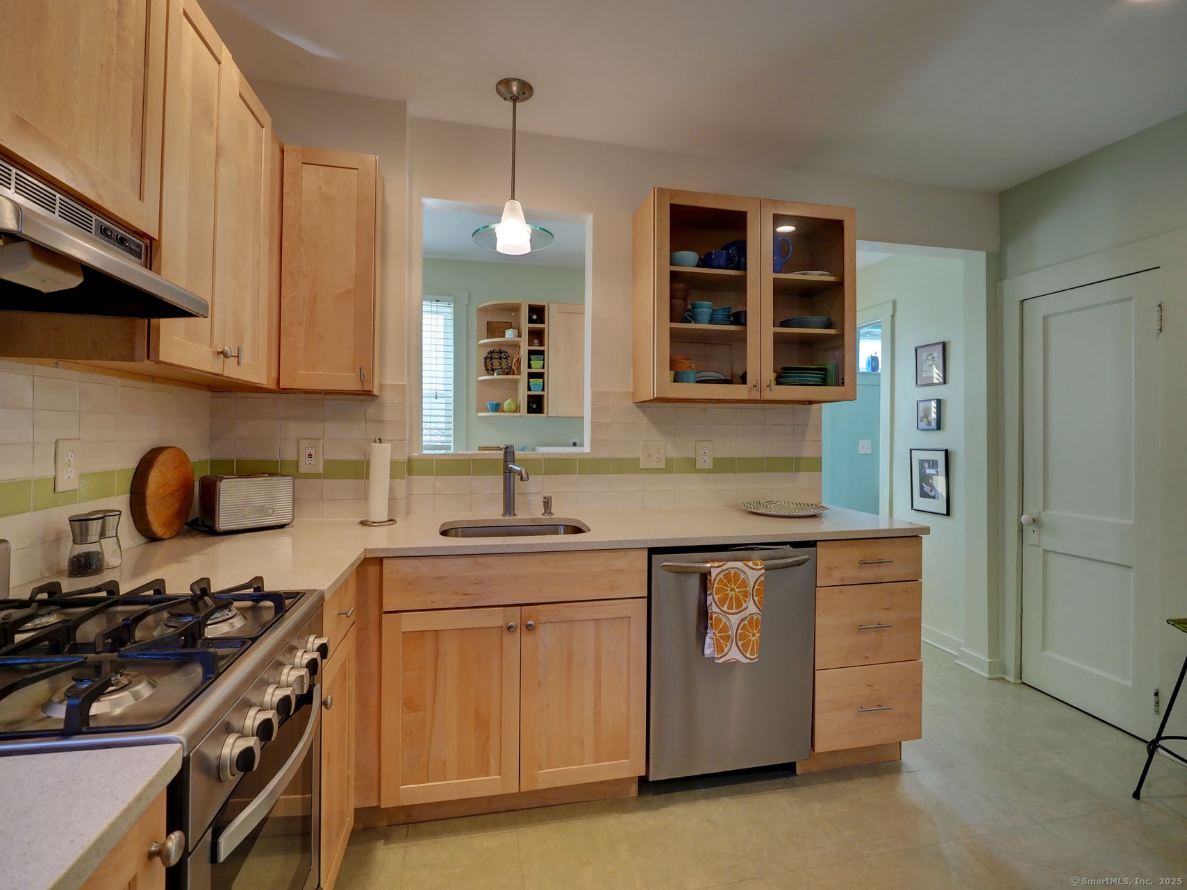 90 Wallace Row, Wallingford, Connecticut image 12
