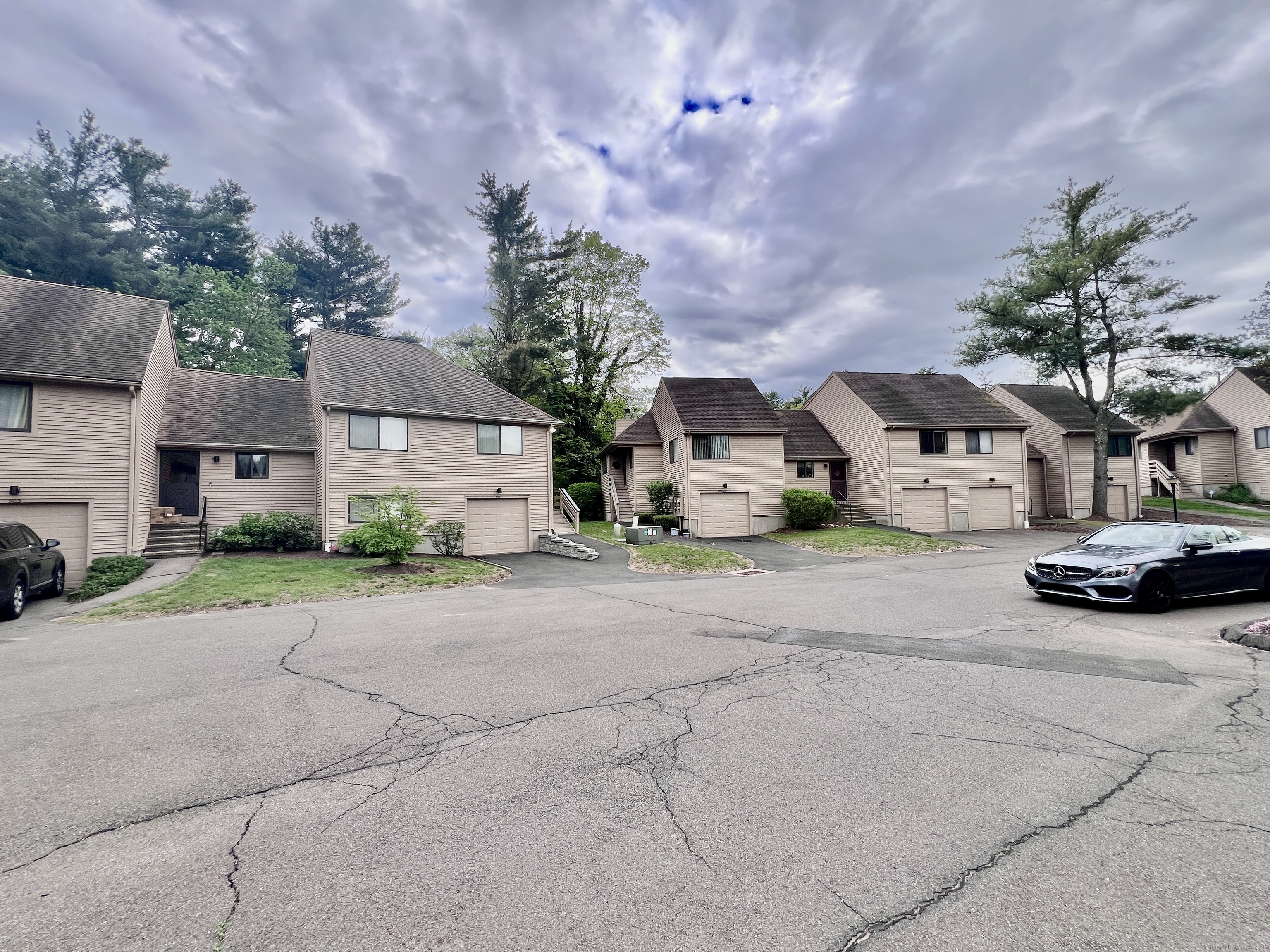 210 Treadwell Street #601, Hamden, Connecticut image 2