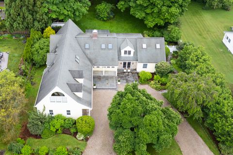 8 Norton Avenue Guilford CT 06437