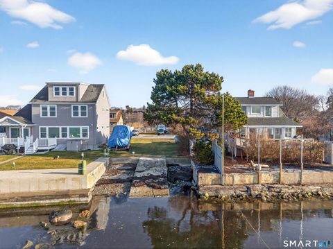 Tiny photo for 18 Noble Avenue, Groton, CT 06340 (MLS # 24155318)