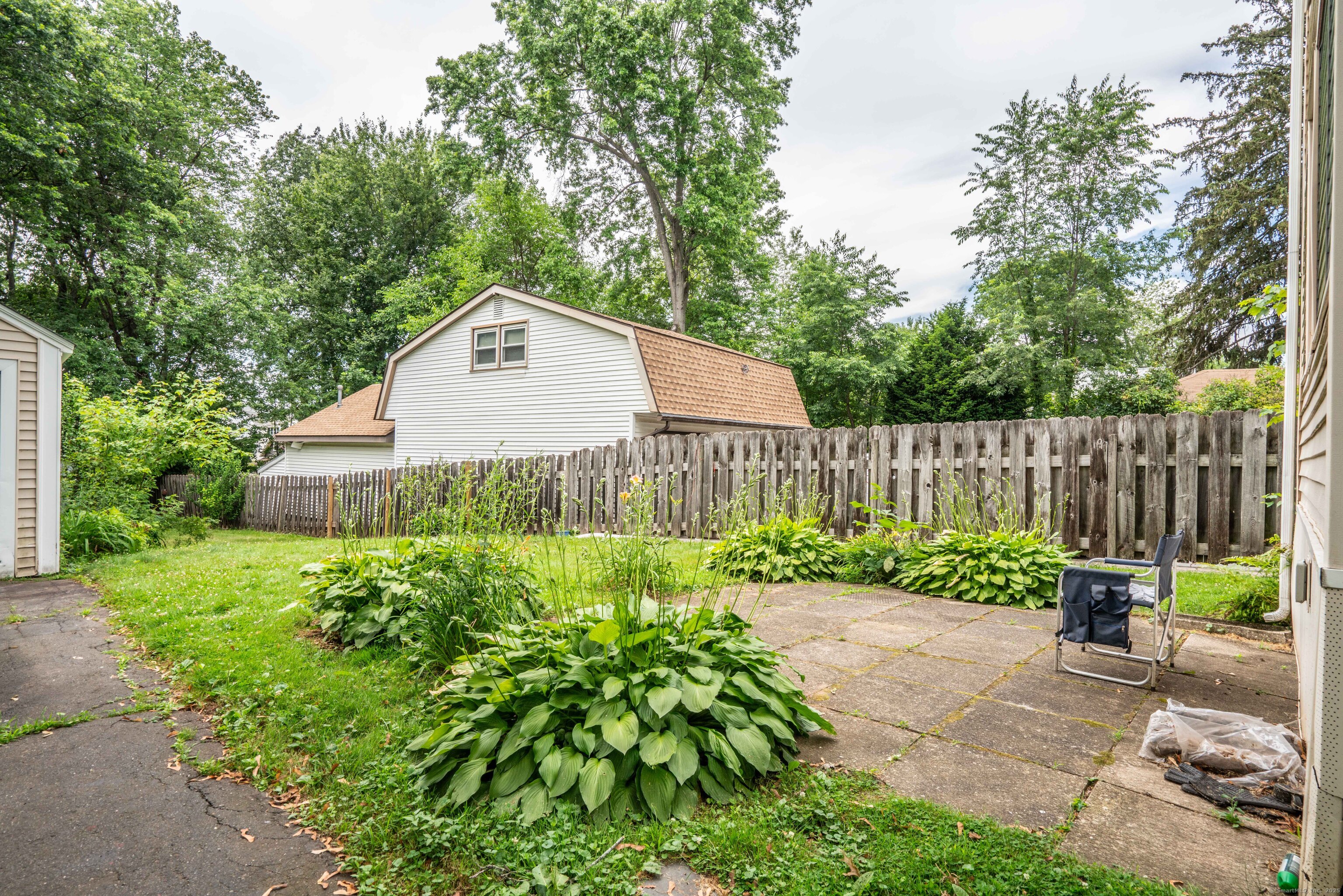 145 Quaker Lane South