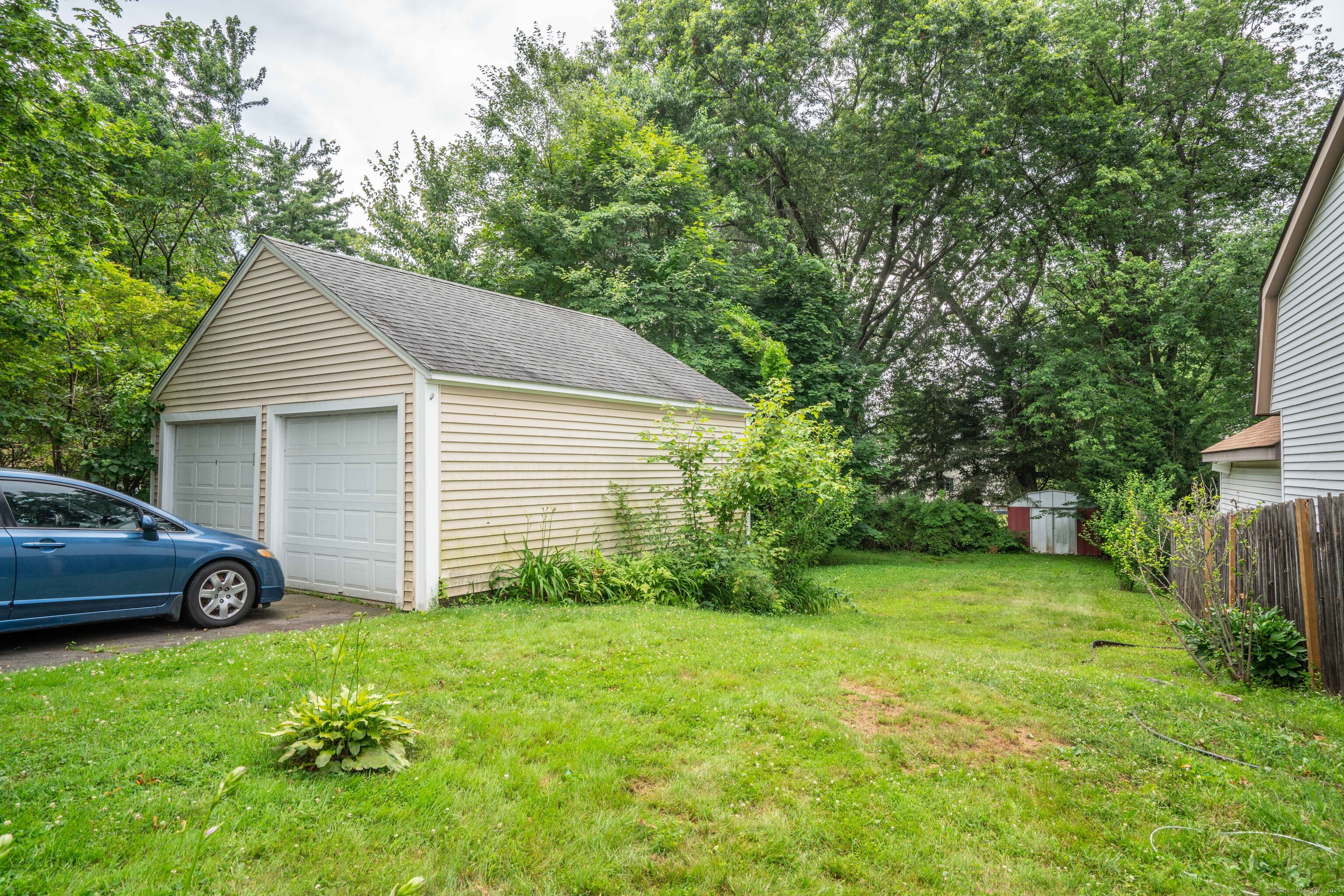 145 Quaker Lane South
