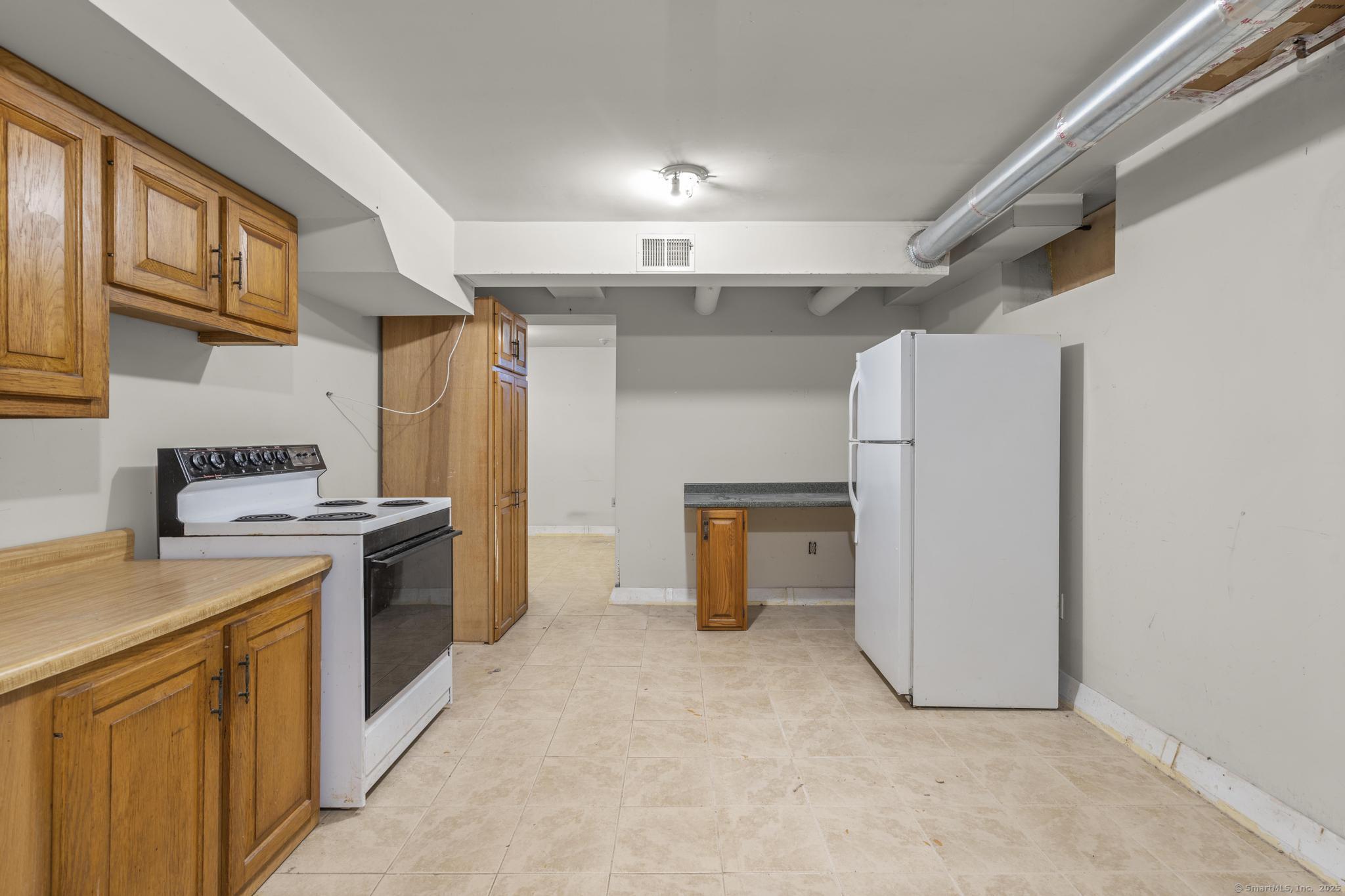 1166 Middletown Avenue, North Branford, Connecticut image 24