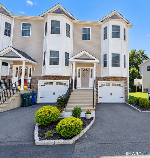 Photo of 16 Ardi Court #16, Newtown, CT 06482 (MLS # 24207672)
