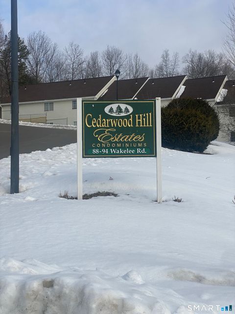 Photo of 88 Wakelee Road #APT 25, Waterbury, CT 06705 (MLS # 24156933)