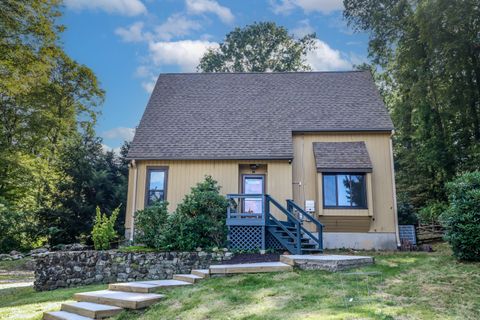 31 Pilgrim Lane Naugatuck CT 06770